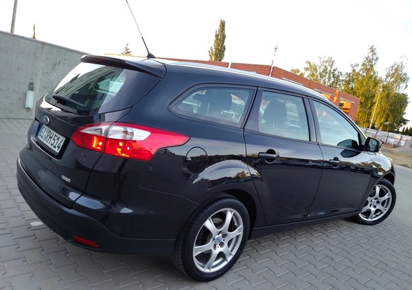 Ford Focus cena 22900 przebieg: 172700, rok produkcji 2016 z Swarzędz małe 466